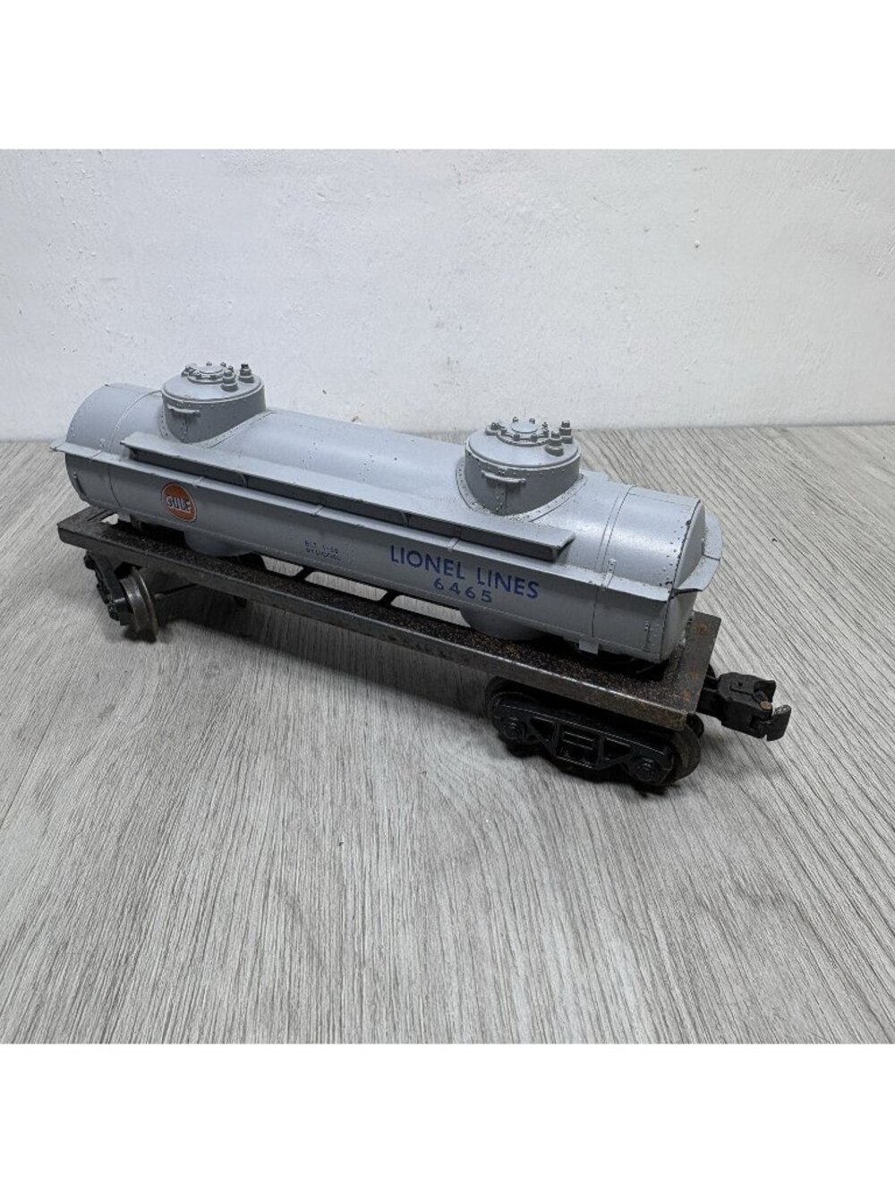 Postwar Lionel 6465 BLT 1-58 Gray Gulf 2-Dome Tank Car